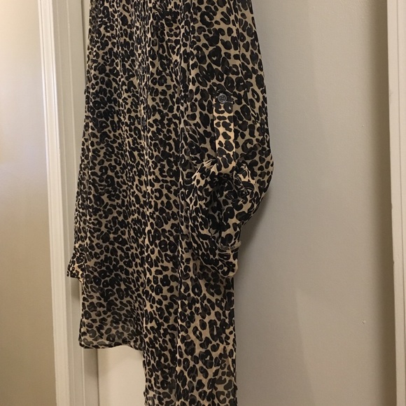 Leopard button down - Picture 3 of 4
